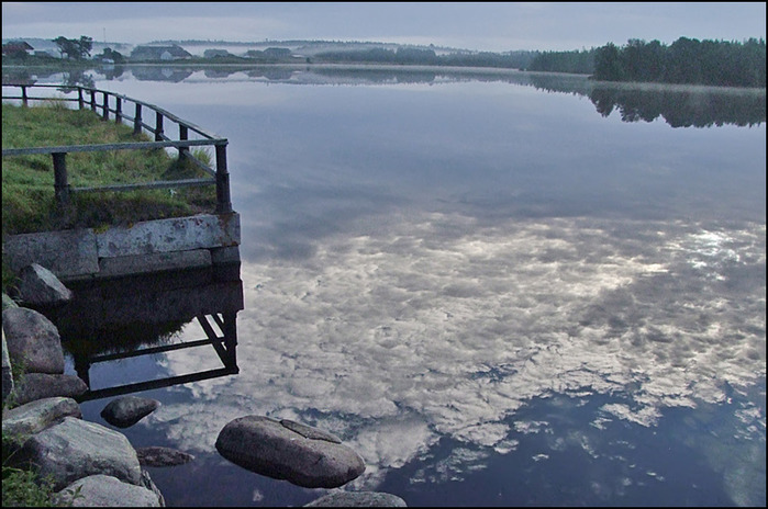 Святое озеро. Туманное утро/3673959_k10 (700x464, 119Kb)